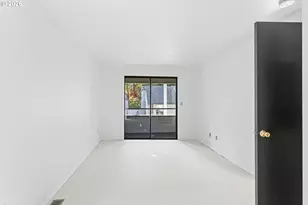 3676 Spring Ln, Lake Oswego, OR 97035 - Photo 21