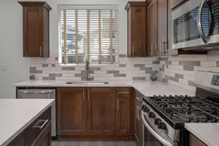 2108 S Jasper Dr, Cornelius, OR 97113 - Photo 9
