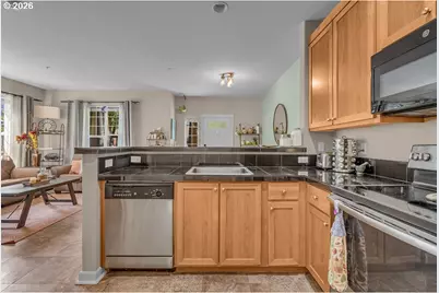 1010 SW 170th Ave #100, Beaverton, OR 97003 - Photo 13