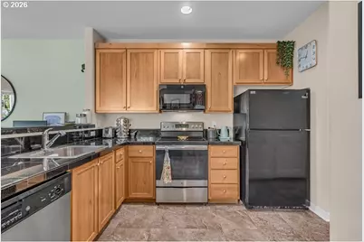 1010 SW 170th Ave #100, Beaverton, OR 97003 - Photo 15