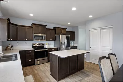 5290 Squirrel St, Springfield, OR 97478 - Photo 9