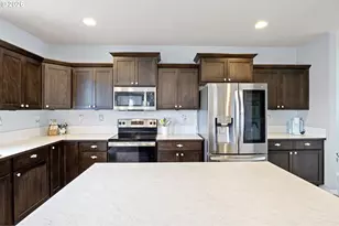 5290 Squirrel St, Springfield, OR 97478 - Photo 11