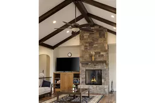 2455 SW W Wind Dr, McMinnville, OR 97128 - Photo 9