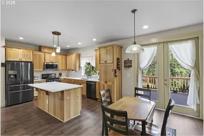 381 Studebaker Spur 2, Castle Rock, WA 98611 - Photo 17