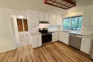 2901 Timberline Dr, Eugene, OR 97405 - Photo 11