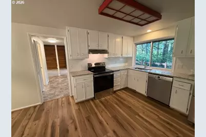 2901 Timberline Dr, Eugene, OR 97405 - Photo 13