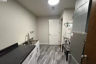 2901 Timberline Dr, Eugene, OR 97405 - Photo 23