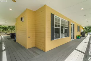 8100 Briar Ln, Tillamook, OR 97141 - Photo 11