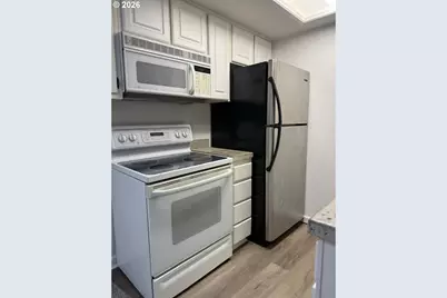 9987 SE Talbert St, Clackamas, OR 97015 - Photo 7