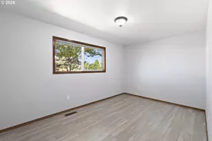 1438 SE Cochran Dr, Gresham, OR 97080 - Photo 21