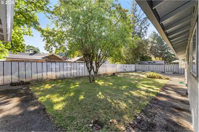 1438 SE Cochran Dr, Gresham, OR 97080 - Photo 29