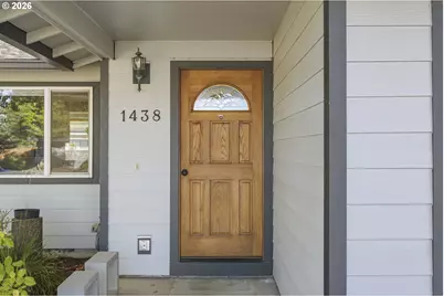1438 SE Cochran Dr, Gresham, OR 97080 - Photo 3