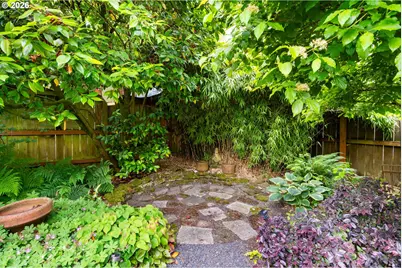 6635 NE Mallory Ave, Portland, OR 97211 - Photo 41