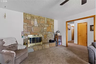 10301 Emily Dr, Island City, OR 97850 - Photo 15