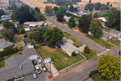 10301 Emily Dr, Island City, OR 97850 - Photo 33