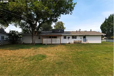 10301 Emily Dr, Island City, OR 97850 - Photo 39