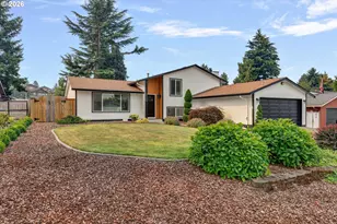 2112 NW 15th Ct, Gresham, OR 97030 - Photo 3