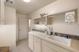 [Address not provided], Creswell, OR 97426 - Photo 25