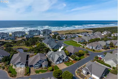 5820 SW Arbor Dr, Newport, OR 97366 - Photo 3