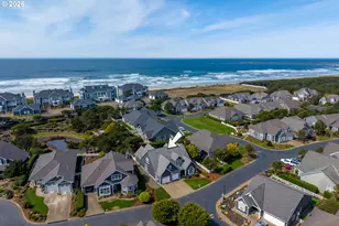 5820 SW Arbor Dr, Newport, OR 97366 - Photo 3