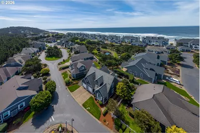 5820 SW Arbor Dr, Newport, OR 97366 - Photo 47