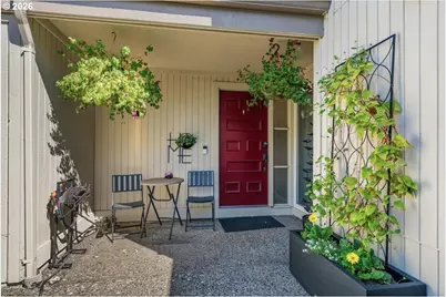 1871 SE Lexington Cir, Salem, OR 97301 - Photo 7