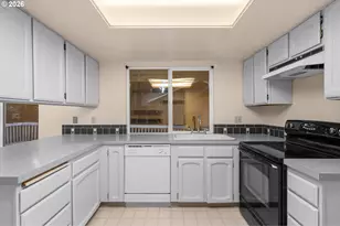 17514 Schalit Way, Lake Oswego, OR 97035 - Photo 11