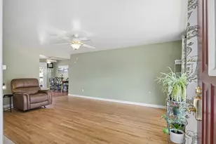 3267 SE 179th Ave, Portland, OR 97236 - Photo 5