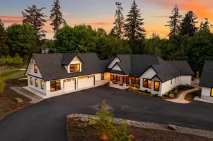 211 NW 235th St, Ridgefield, WA 98642 - Photo 3