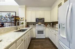 324 4th St, Lake Oswego, OR 97034 - Photo 11
