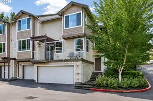 10813 SW Canterbury Ln, Tigard, OR 97224 - Photo 1