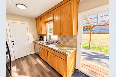 7215 NE 131st Ave, Vancouver, WA 98682 - Photo 9