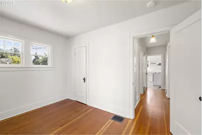 942 NE Summer St, Salem, OR 97301 - Photo 23