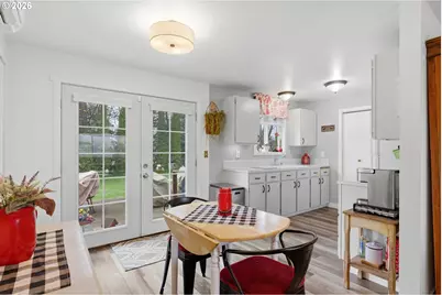 511 NE 7th St, Battle Ground, WA 98604 - Photo 9