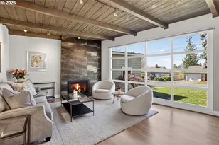 9824 SW 56th Ave, Portland, OR 97219 - Photo 3