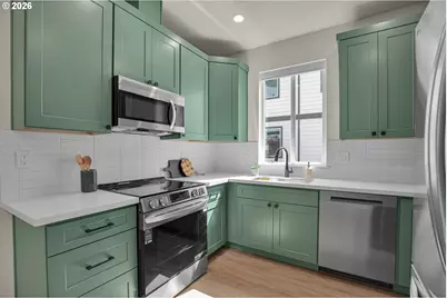 8067 SE Carlton St, Portland, OR 97206 - Photo 9