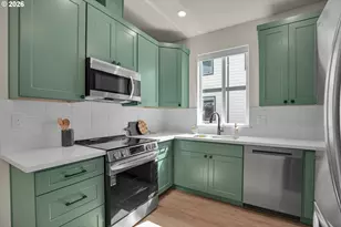 8067 SE Carlton St, Portland, OR 97206 - Photo 9