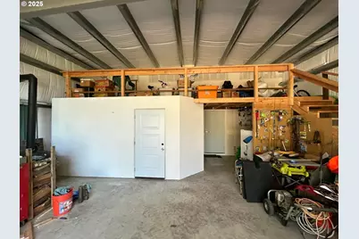 1690 Skyline Dr, Tillamook, OR 97141 - Photo 33