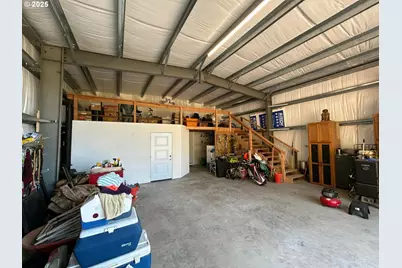 1690 Skyline Dr, Tillamook, OR 97141 - Photo 29