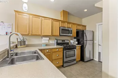 891 Kentucky Ave, Coos Bay, OR 97420 - Photo 5