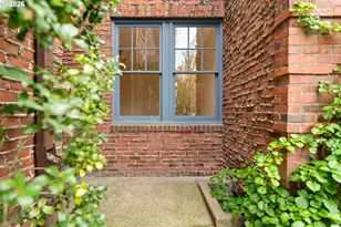 2182 NW Hoyt St, Portland, OR 97210 - Photo 3