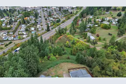 Landess, Cottage Grove, OR 97424 - Photo 9