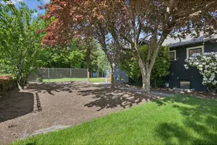 2105 SE Ochoco St, Portland, OR 97222 - Photo 41
