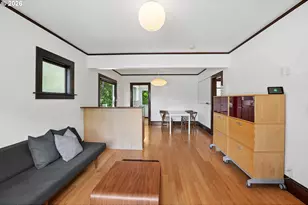 2105 SE Ochoco St, Portland, OR 97222 - Photo 9