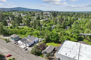 2105 SE Ochoco St, Portland, OR 97222 - Photo 43