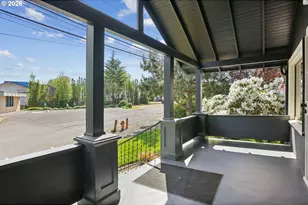 2105 SE Ochoco St, Portland, OR 97222 - Photo 5