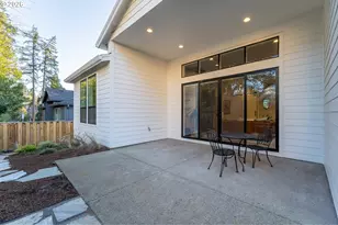 8044 SW Knudsen Pl, Portland, OR 97223 - Photo 11