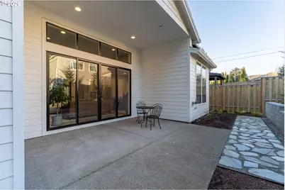 8044 SW Knudsen Pl, Portland, OR 97223 - Photo 9