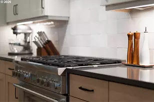 8044 SW Knudsen Pl, Portland, OR 97223 - Photo 21