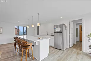 2021 SW Main St, Portland, OR 97205 - Photo 29